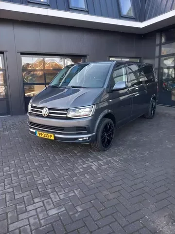 Volkswagen Transporter 2.0 TDI L2H1 DC Highline DSG